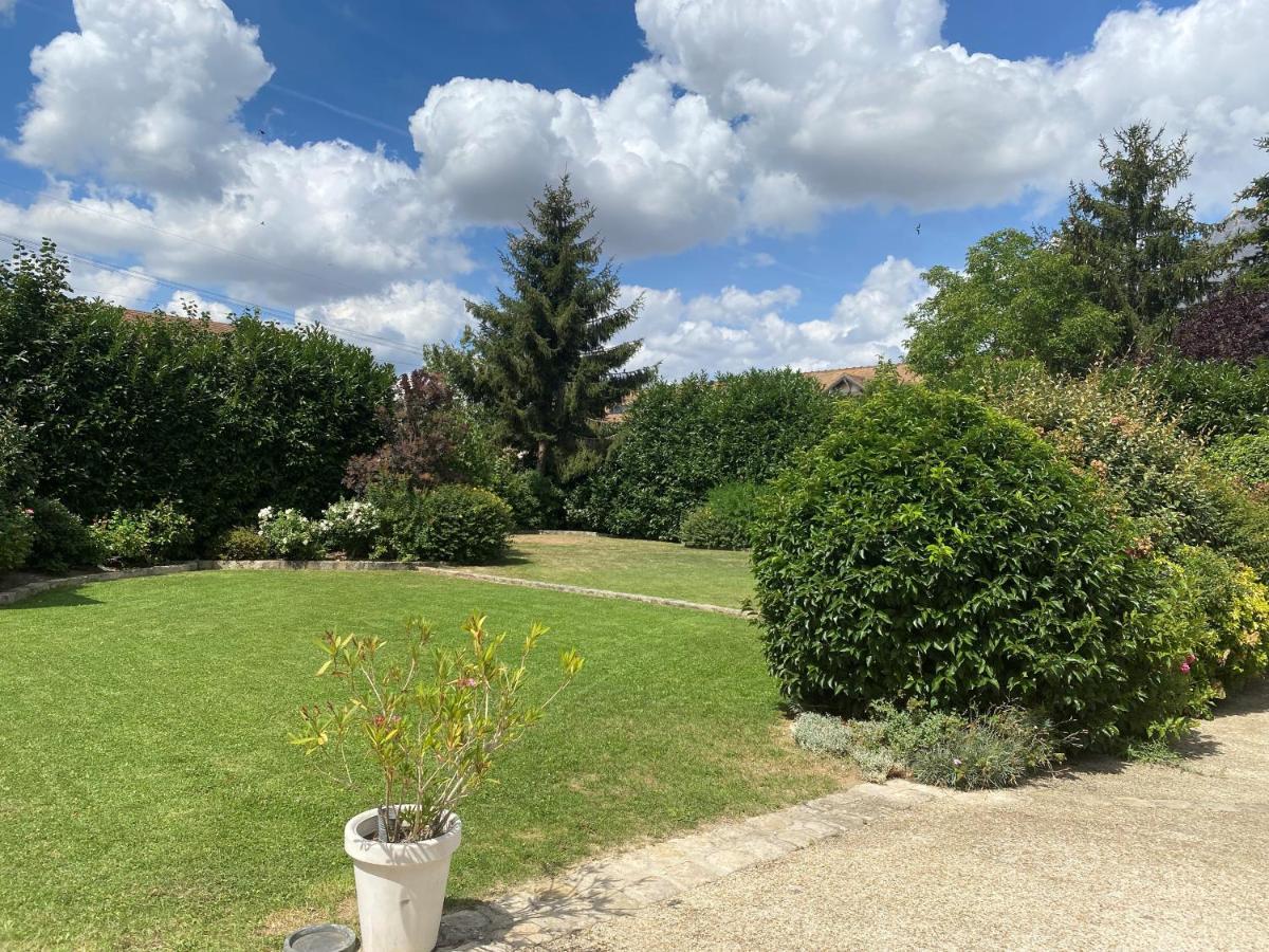 Pensión Domaine D'auxonnettes D'hotes Et Saint-Fargeau-Ponthierry